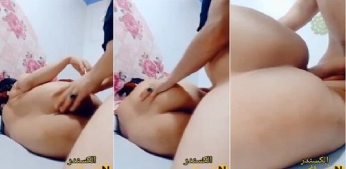 سكس مصري جامد زانق مراتو الهايجه علي السرير بيصور وهو بينيك ويفشخ في كسها