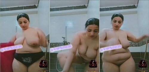نودز مصري جامد مزه مصريه مربربه بجسم كيرفي ملبن تعرض جسمها لحبيبها وترضع بزازها