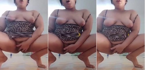 فيديو نودز شرموطة فاجرة جسمها مربرب بتفشخ كسها بهيجان